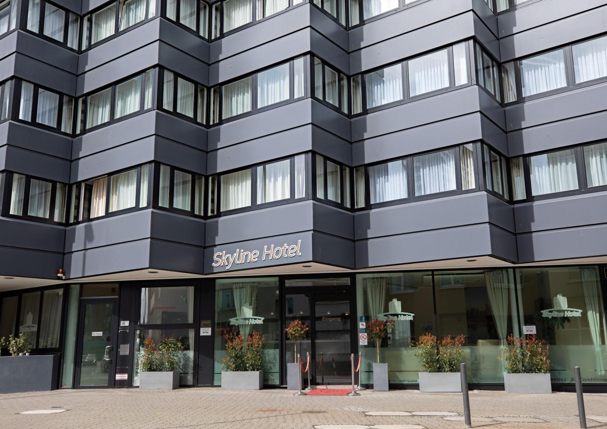 Hotel Skyline Frankfurt 4*
